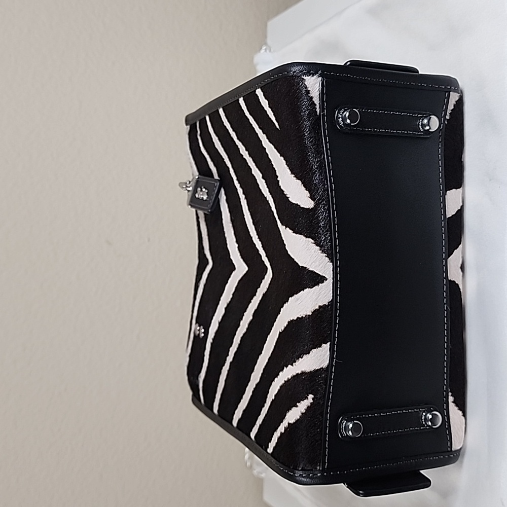 Coach Rogue 20 In Haircalf With Zebra Print - Picture 10 of 16